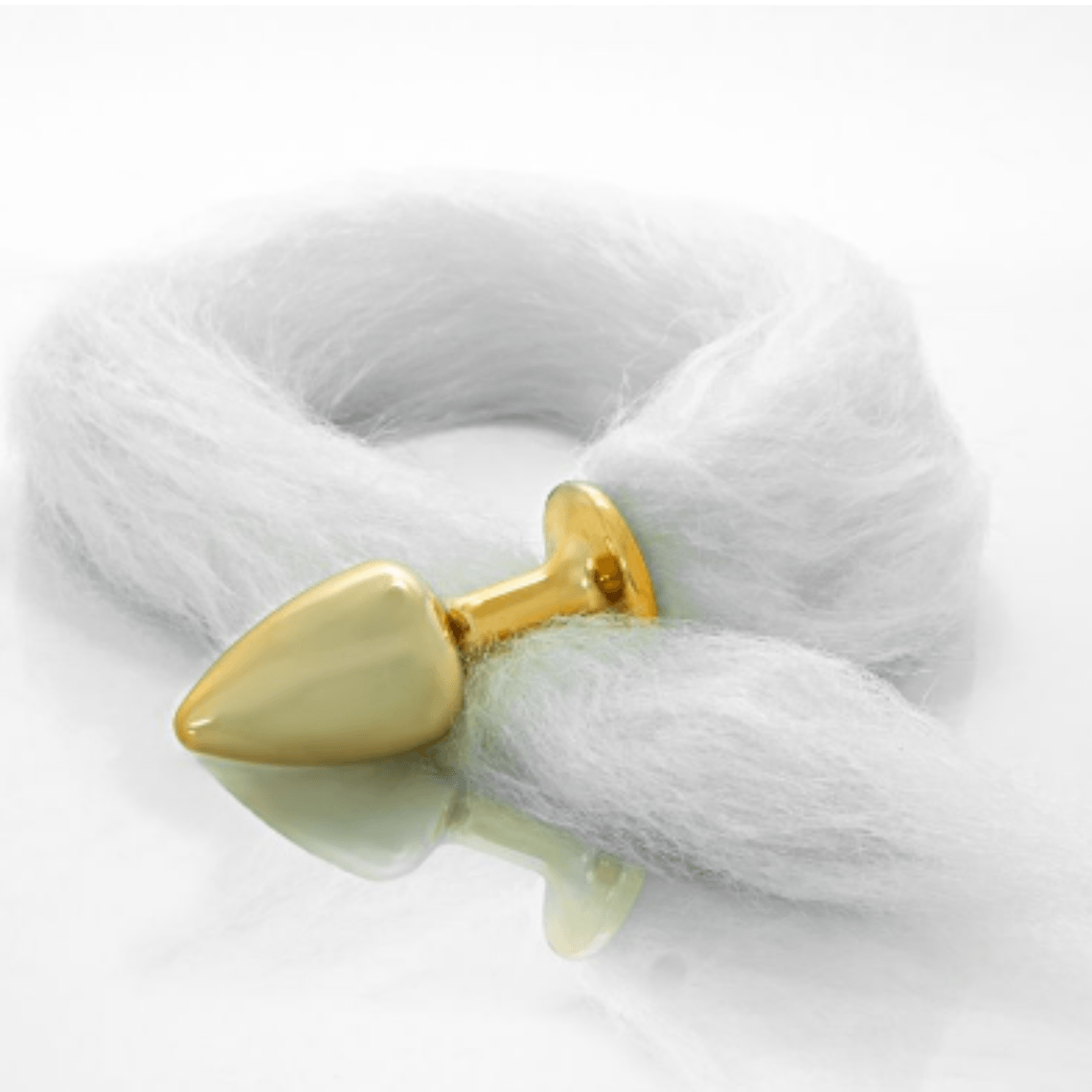 Plug Anal Less P Dourado Com R 471