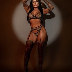 Conjunto Daphne Animal Print Com Meia, Liga e Luvas - Tam M